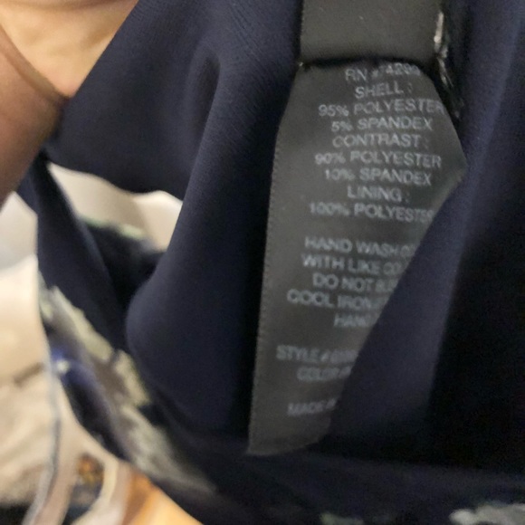 Beautiful floral dress only worn once - Picture 5 of 5